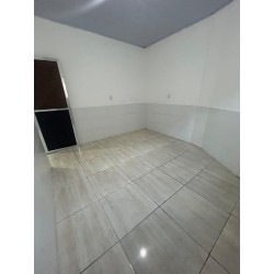 Vendo Apartamento c 4 quartos, Centro de Coelho da Rocha. Cod 764