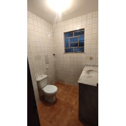 Vendo Apartamento c 4 quartos, Centro de Coelho da Rocha. Cod 764