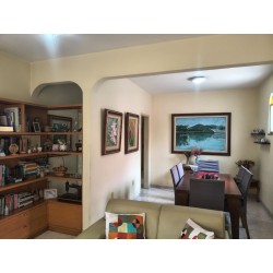VENDO CASA, COM 3 QUARTOS, EM SÃO JOÃO DE MERITI - CÓD 765- R$ 500.000,00