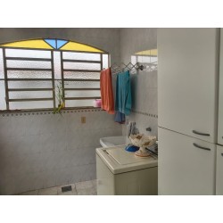 VENDO CASA, COM 3 QUARTOS, EM SÃO JOÃO DE MERITI - CÓD 765- R$ 500.000,00