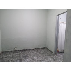 Vendo casa 2 quartos com terreno, garagem + Kitnet - COD 763 - R$ 200.000,00
