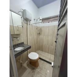ALUGO CASA UM QUARTO, NO CENTRO DE COELHO DA ROCHA, COM ÁREA DE SV - COD 078